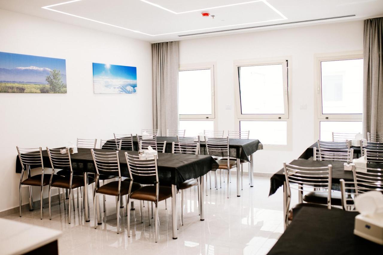 Hilltop Luxury Suites Majdal Shams Exterior photo